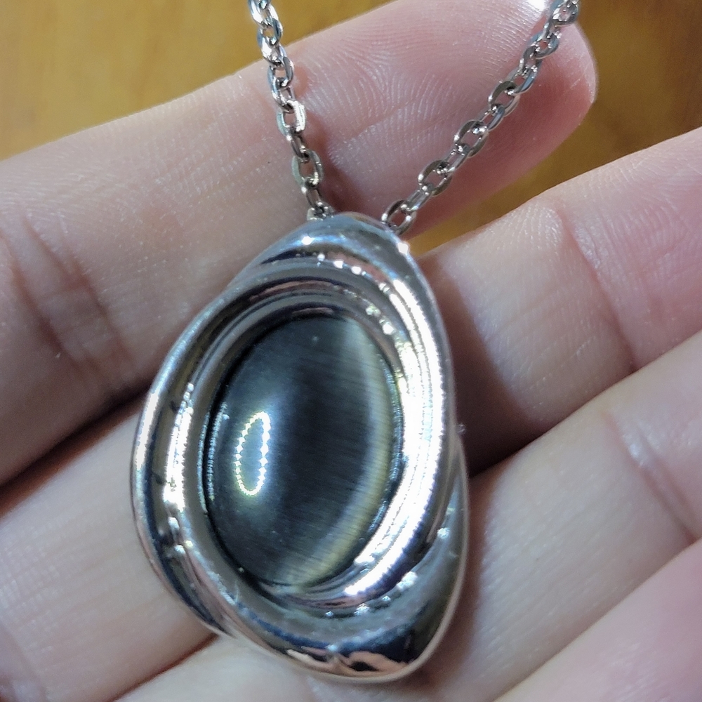 Bijoux By Meera Grey Catseye Cabochon Pendant Fashion Costume Jewelry Necklace